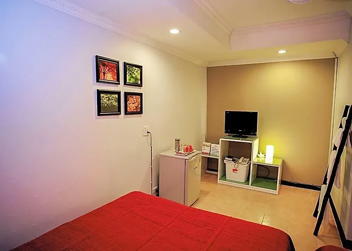 House מלון 2*