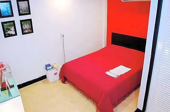 House 2* בנגקוק